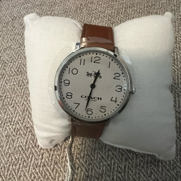 NWT Coach Brown Leather Watch - Picture 3 of 8